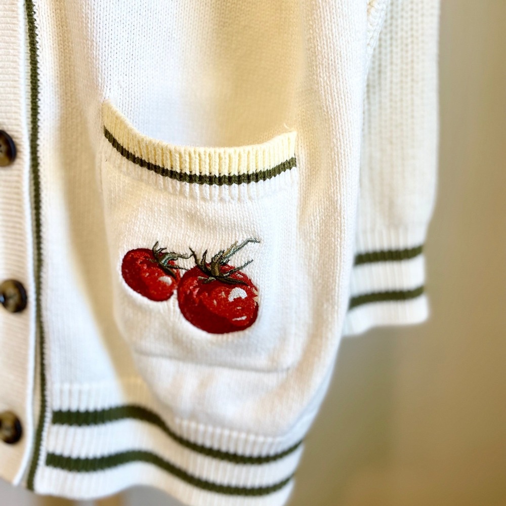 33 Degrees Women Tomato Sweet & Tangy Graphic Oversized Knit Cardigan Cream M - Picture 2 of 7